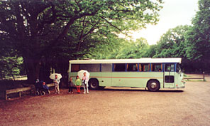 vi gr en bussutflykt till stenbrott